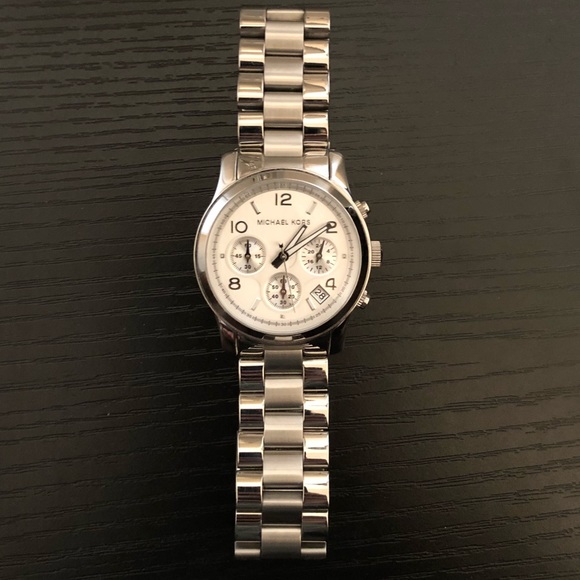 Michael Kors Silver Watch - Picture 1 of 8